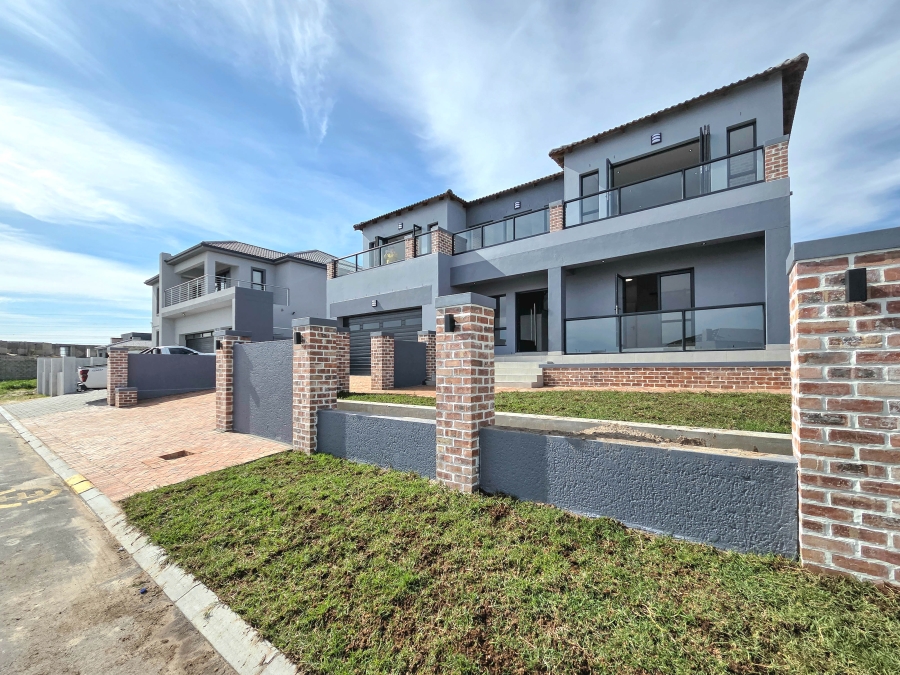 4 Bedroom Property for Sale in Haasendal Western Cape